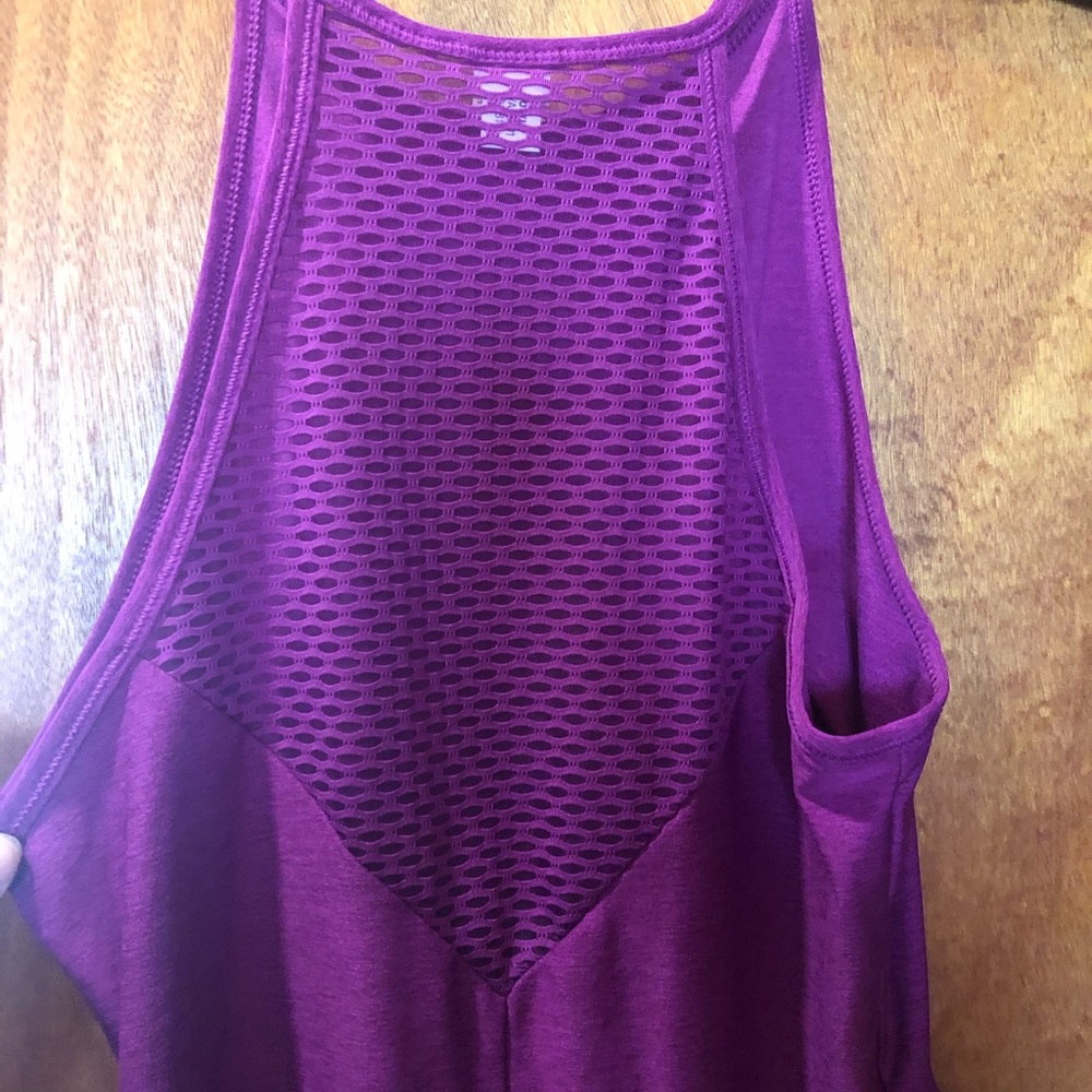 NWOT Reebok athletic tank - Picture 6 of 6